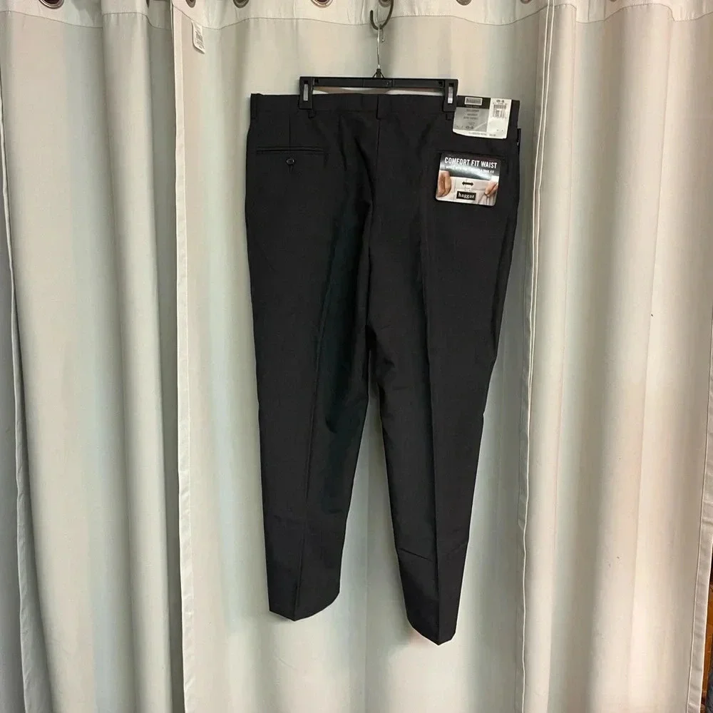 NWT men’s Hagger black label comfort fit waist charcoal size 42Wx30L